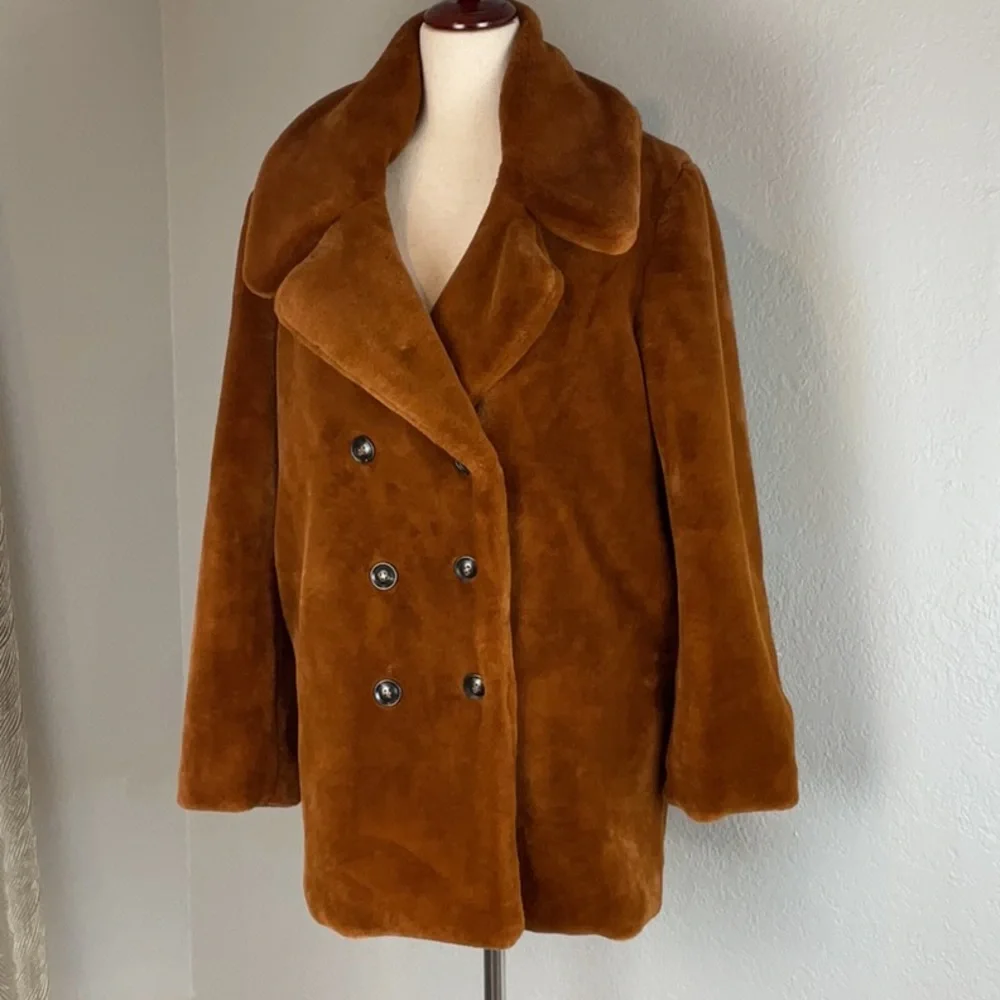 Lulu’s NWT Avante Brown Faux Fur Double Breasted Coat - Picture 2 of 13